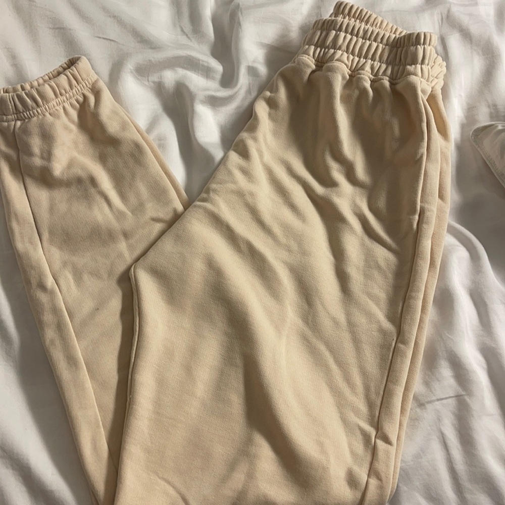 misguided cream color sweatpants